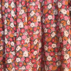 Old Navy floral pattern skirt